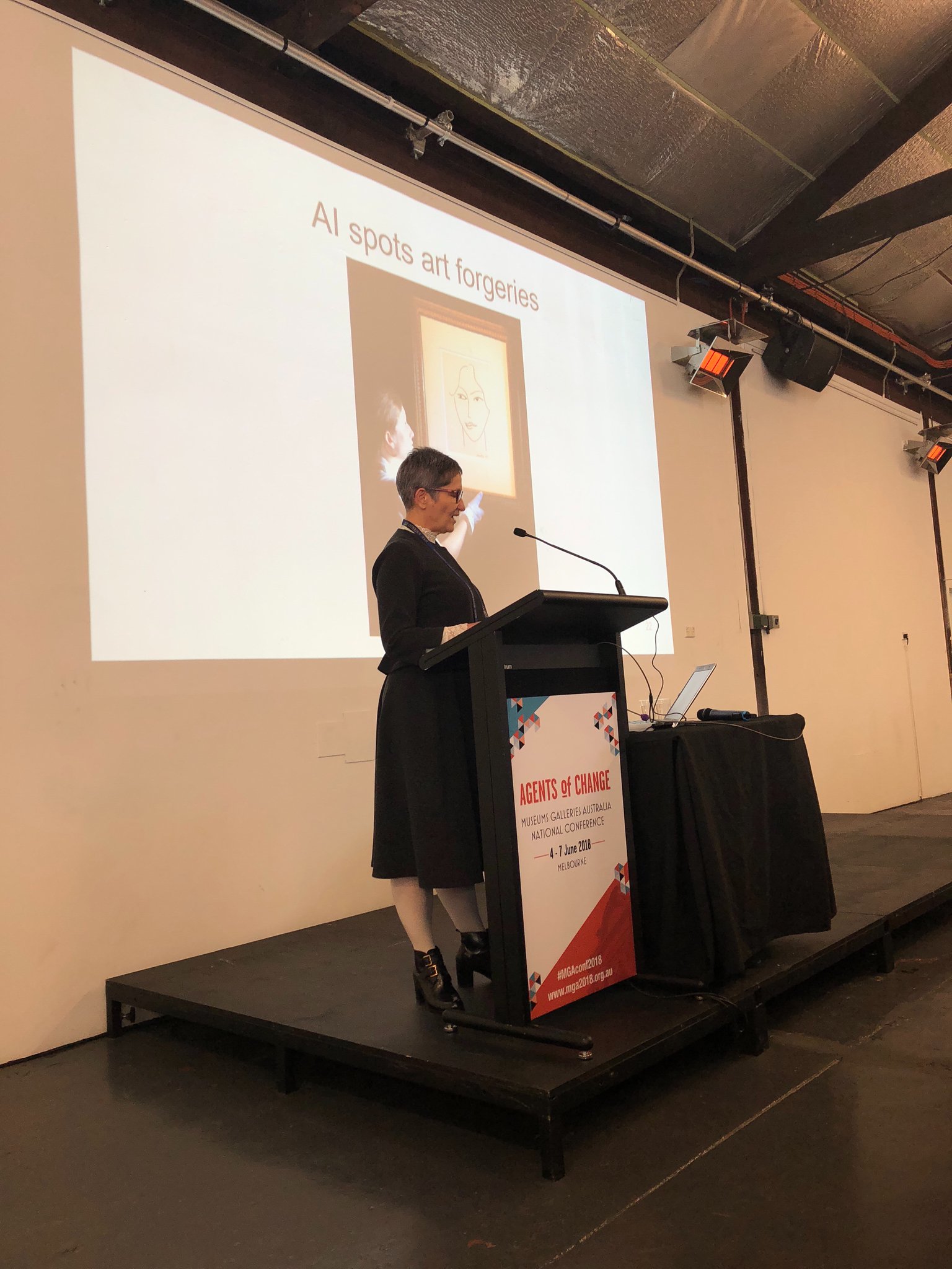 DezwmraVQAA0igK.jpg large